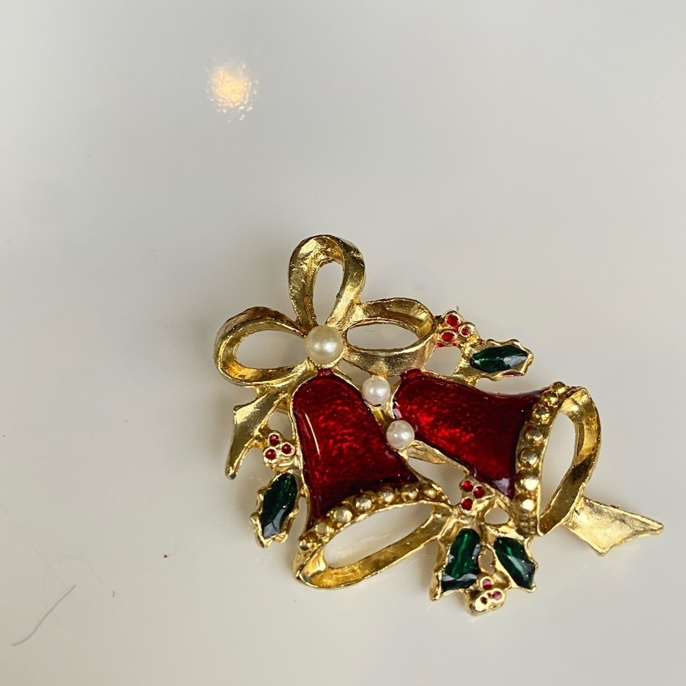 Vintage Red Enamel Christmas Bells Brooch Holiday Xmas Jewelry Pin - Picture 6 of 6